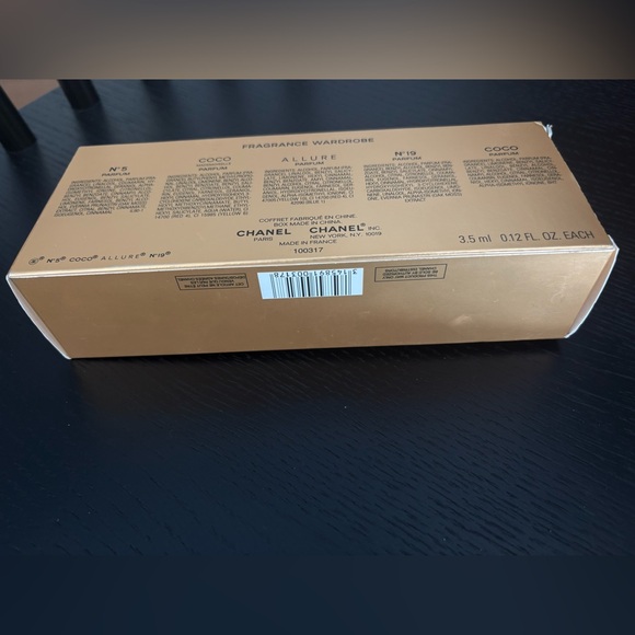 CHANEL Fragrance Wardrobe Collection - Picture 6 of 10